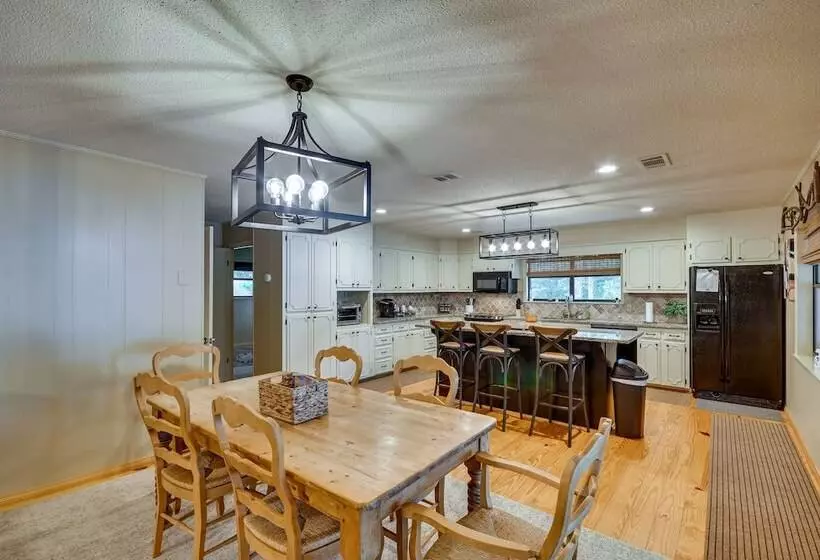 Spacious Alexander City Retreat W/ Private Dock!