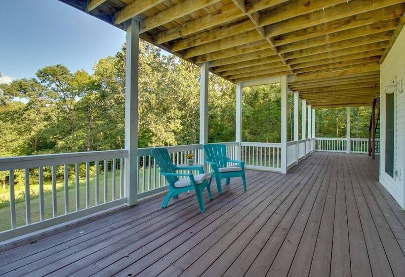 Spacious Home Near Norfork Lake W/ Wraparound Deck