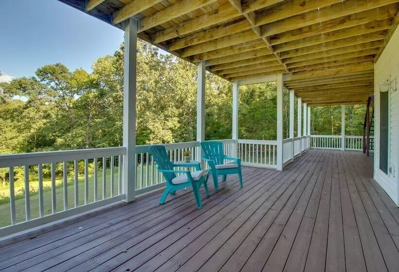 Spacious Home Near Norfork Lake W/ Wraparound Deck