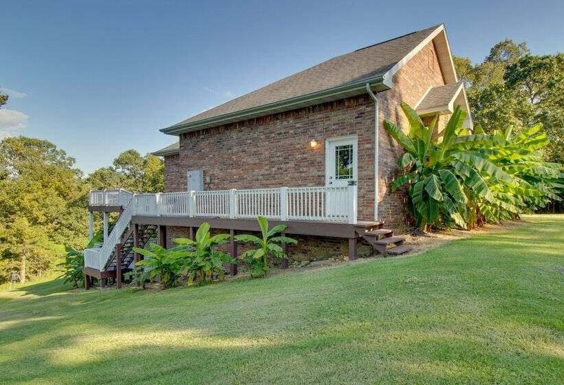 Spacious Home Near Norfork Lake W/ Wraparound Deck