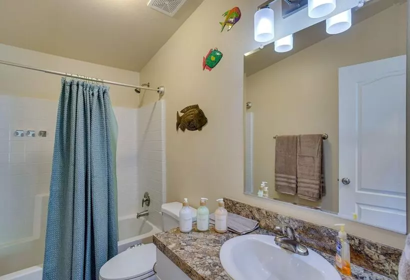 Spacious Home W/ Deck: 5 Mi To Ridgway State Park!