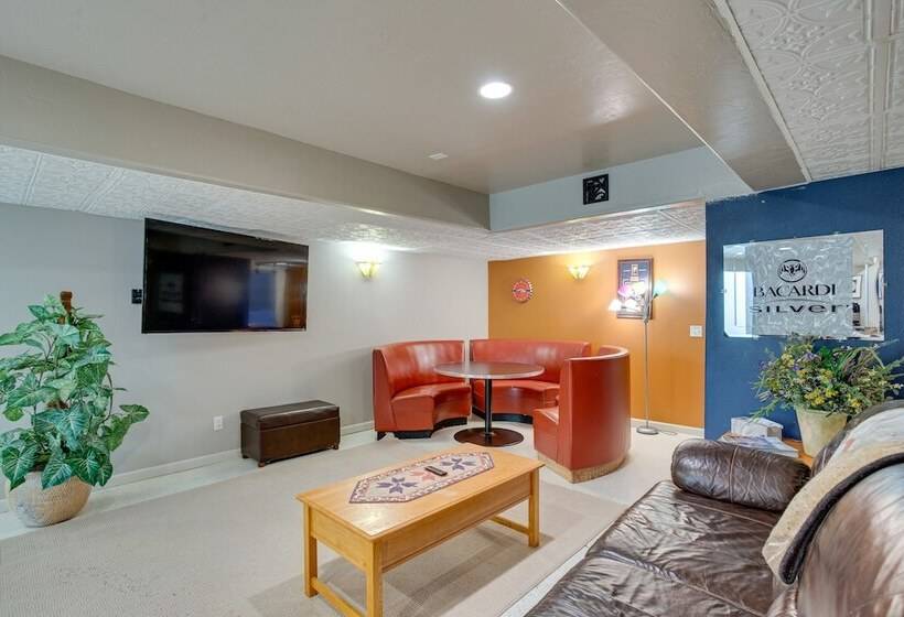 Spacious Home W/ Deck: 5 Mi To Ridgway State Park!