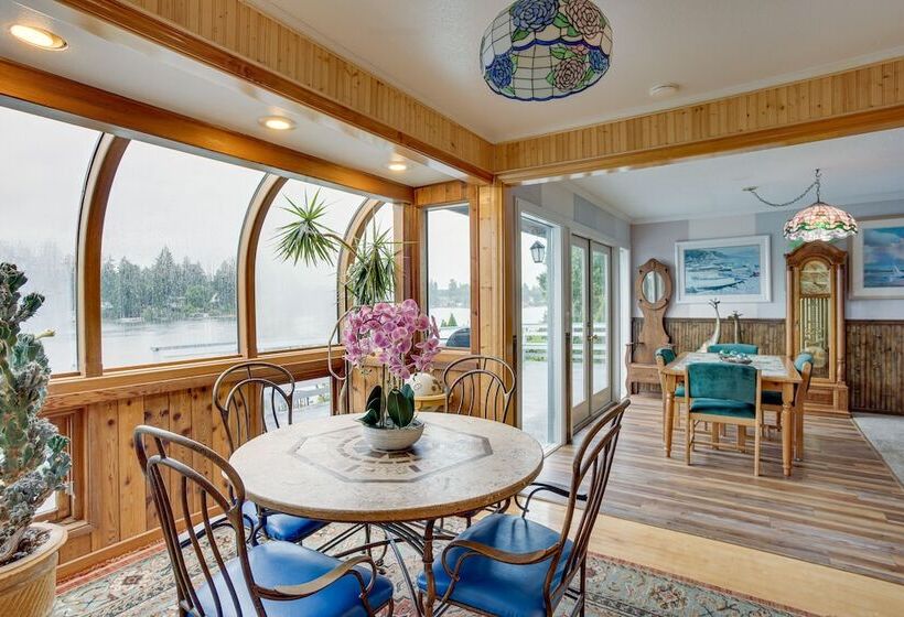 Tacoma Home On Steilacoom Lake W/ Dock!