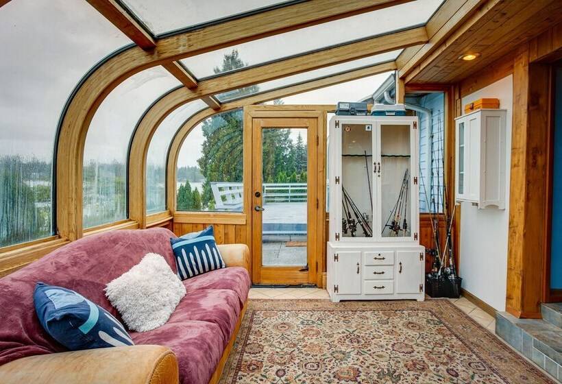 Tacoma Home On Steilacoom Lake W/ Dock!