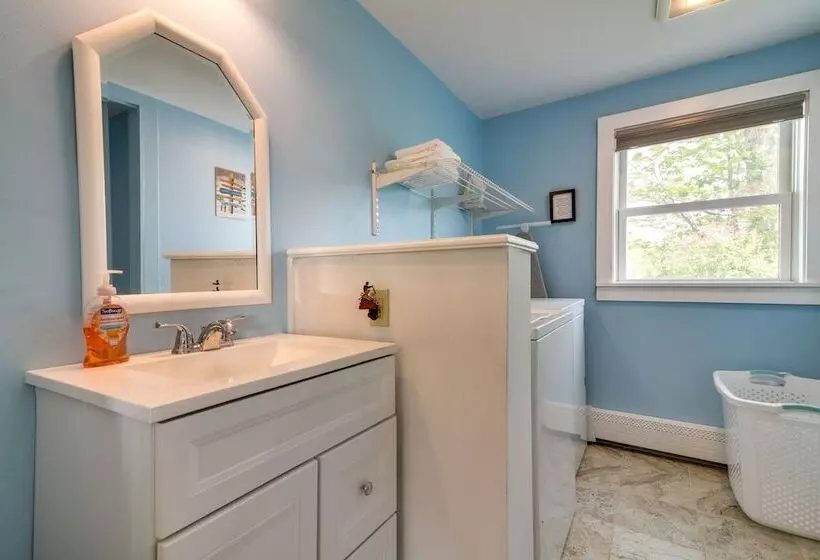 Vermont Vacation Rental: Hot Tub, Near Ski Resorts