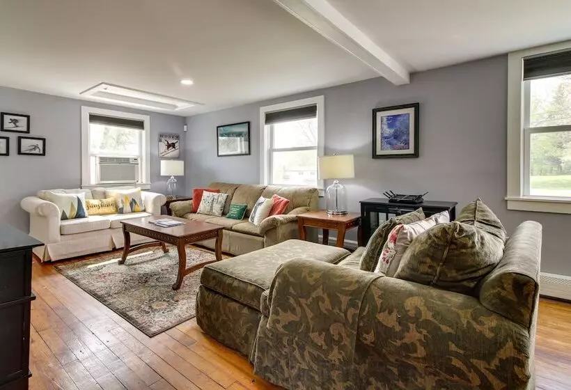 Vermont Vacation Rental: Hot Tub, Near Ski Resorts