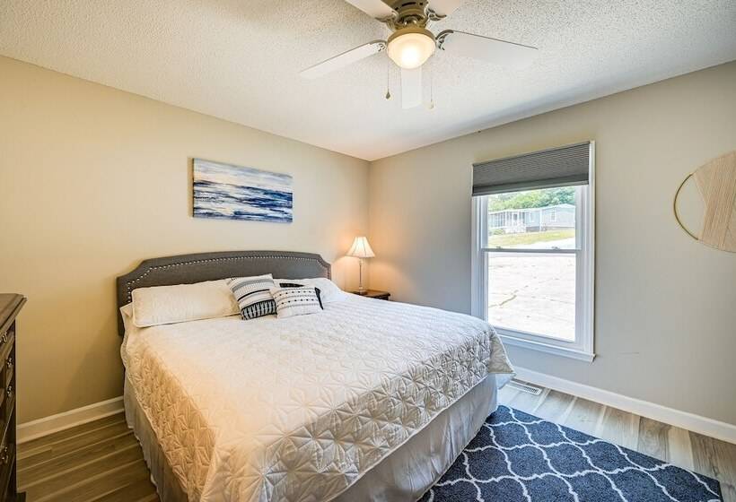 Waterfront Badin Lake Getaway: Boat Dock, Fire Pit