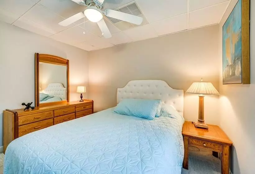 Waterfront Badin Lake Getaway: Boat Dock, Fire Pit