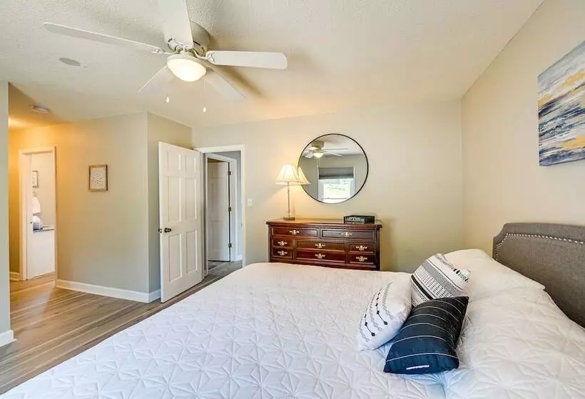 Waterfront Badin Lake Getaway: Boat Dock, Fire Pit