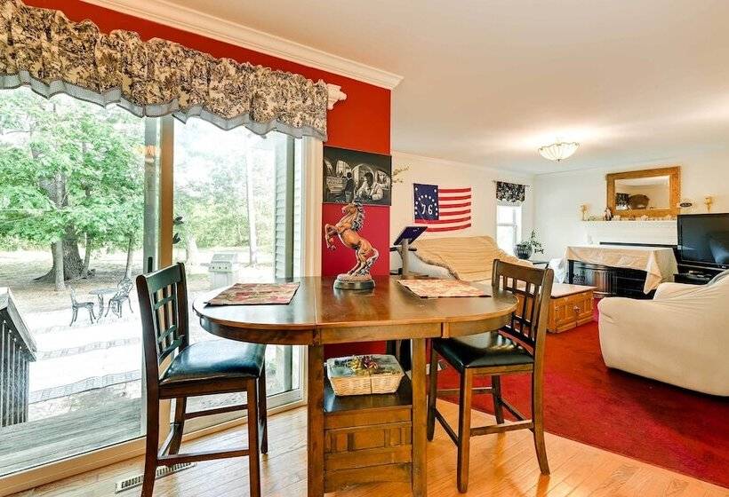 Woodsy Ballston Spa Home: 4 Mi To State Park!