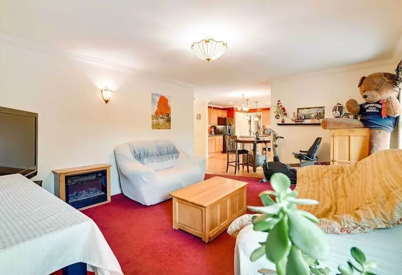 Woodsy Ballston Spa Home: 4 Mi To State Park!