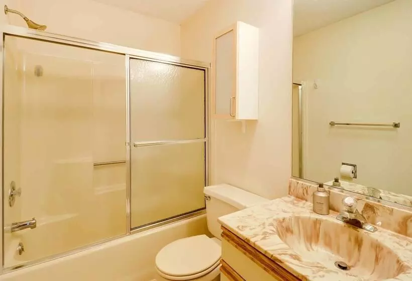 Woodsy Big Bass Lake Hideaway W/ Fire Pit + Deck!