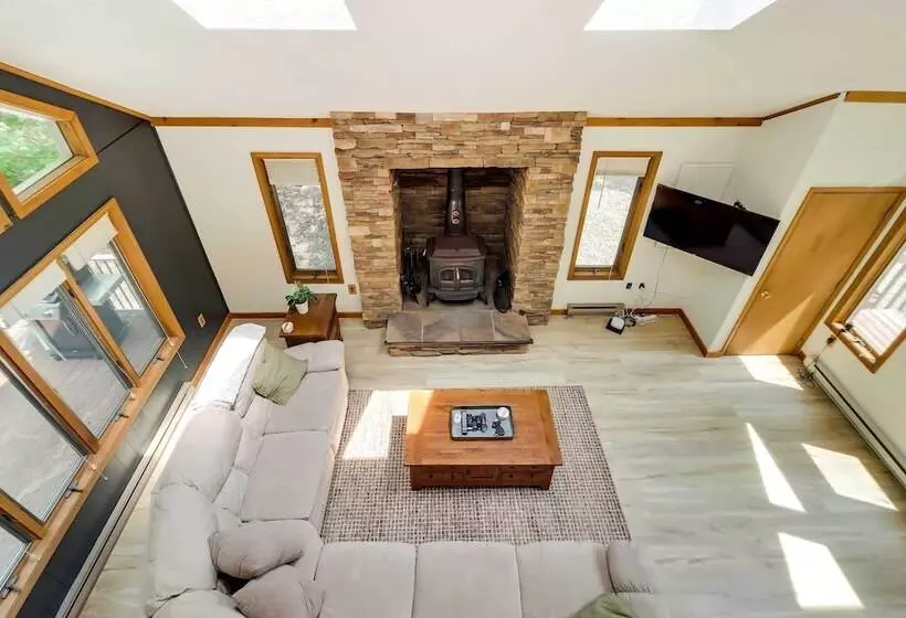 Woodsy Big Bass Lake Hideaway W/ Fire Pit + Deck!