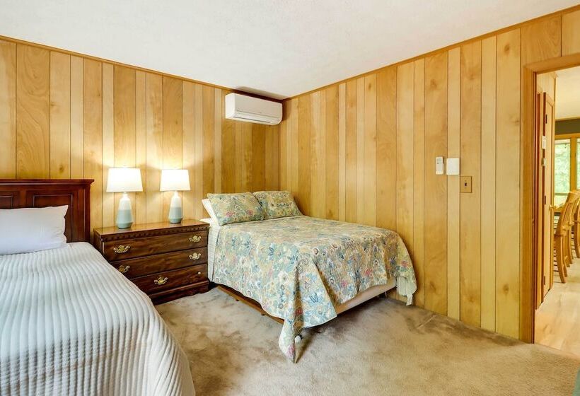 Woodsy Big Bass Lake Hideaway W/ Fire Pit + Deck!