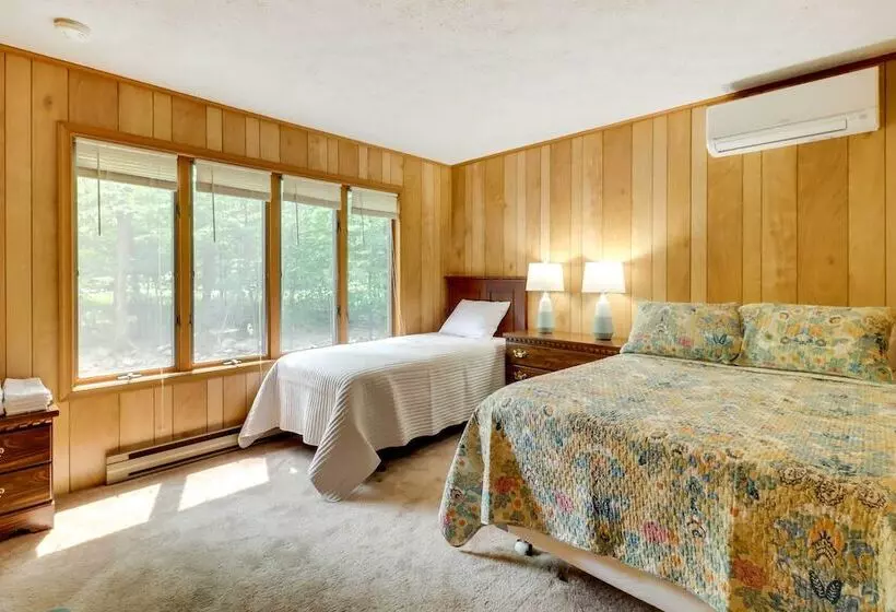 Woodsy Big Bass Lake Hideaway W/ Fire Pit + Deck!