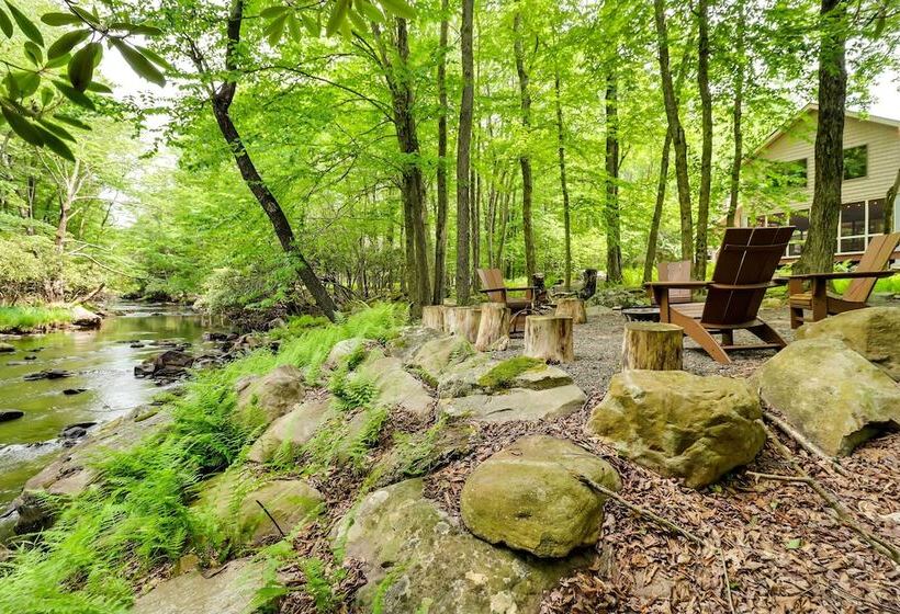 Woodsy Big Bass Lake Hideaway W/ Fire Pit + Deck!