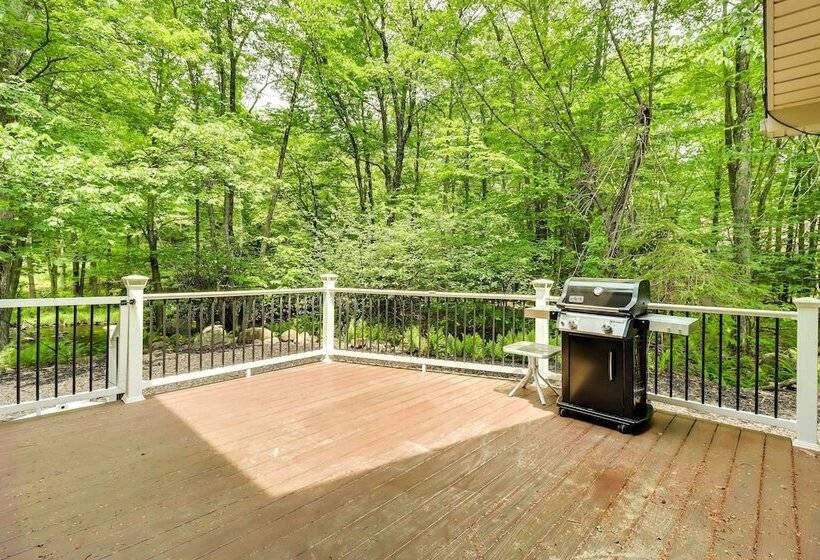 Woodsy Big Bass Lake Hideaway W/ Fire Pit + Deck!