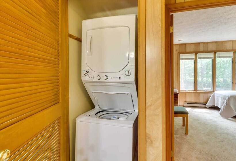 Woodsy Big Bass Lake Hideaway W/ Fire Pit + Deck!