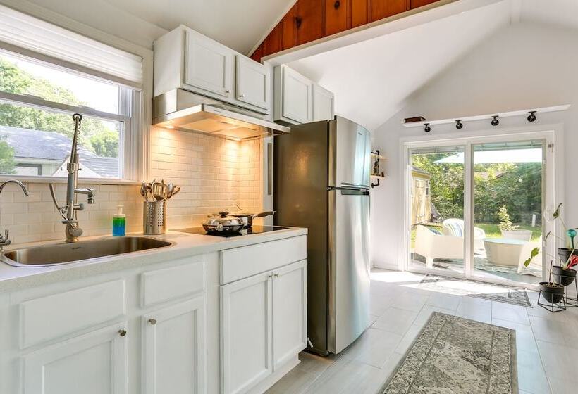 All Season Vernon Township Lake House Retreat!