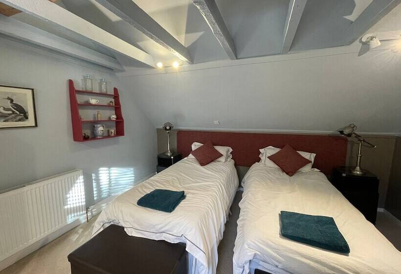 Bed and Breakfast The Fiddichside Inn