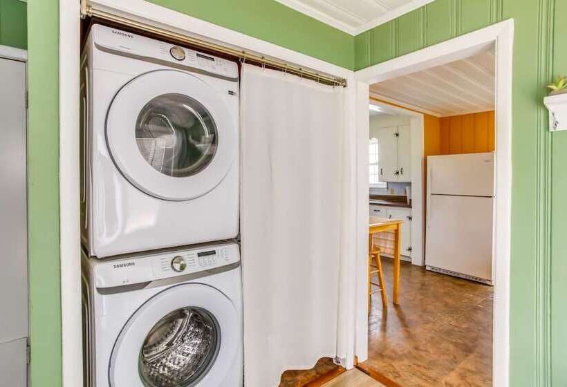 Carolina Beach Home W/ Private Deck: Walk To Shore