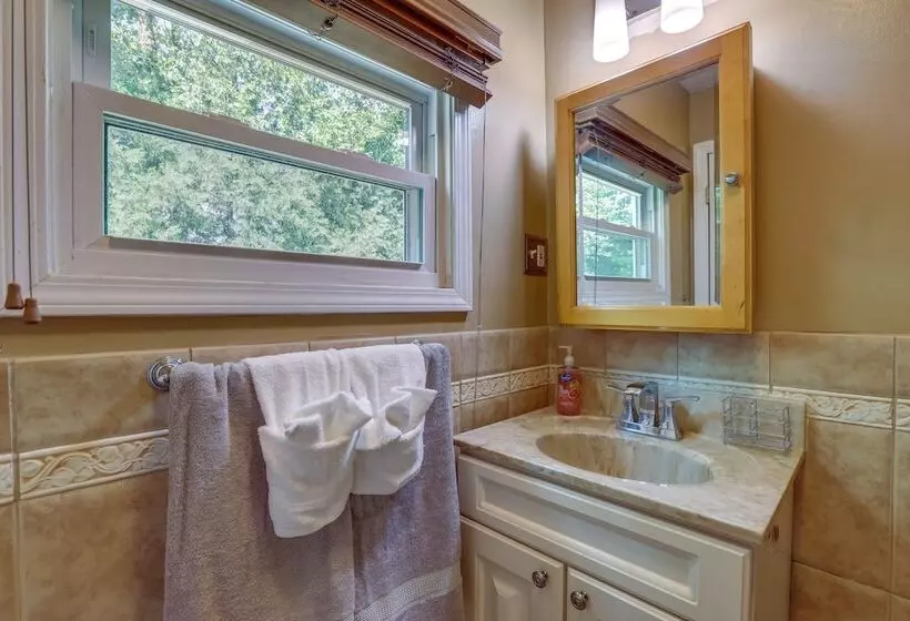 Charming Monroe Township Home   13 Mi To Ru!