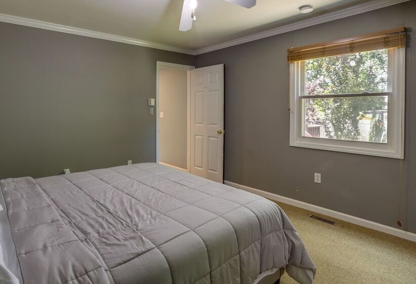 Charming Monroe Township Home   13 Mi To Ru!