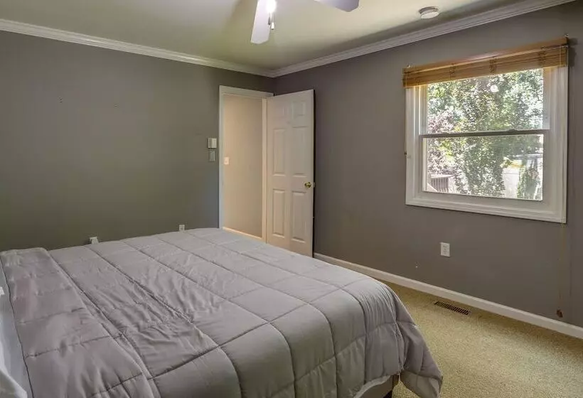 Charming Monroe Township Home   13 Mi To Ru!