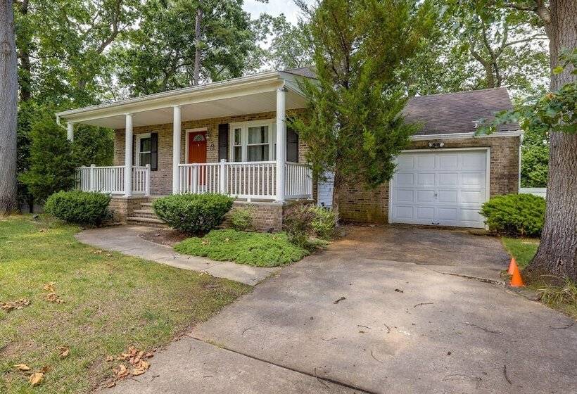 Charming Monroe Township Home   13 Mi To Ru!