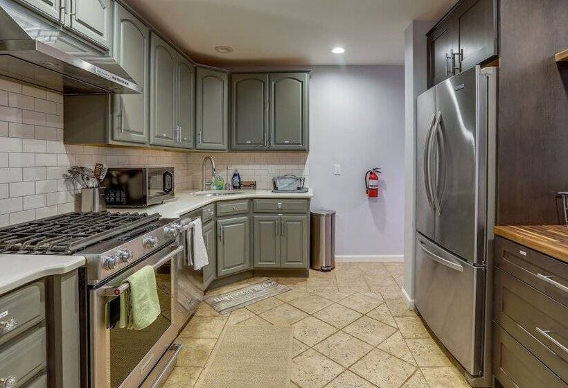 Charming Monroe Township Home   13 Mi To Ru!