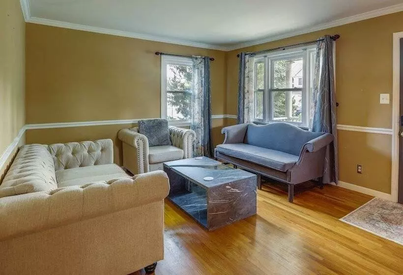 Charming Monroe Township Home   13 Mi To Ru!