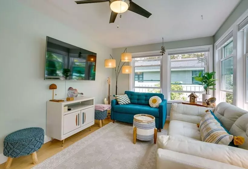 Charming + Updated Villas Home W/ Backyard!