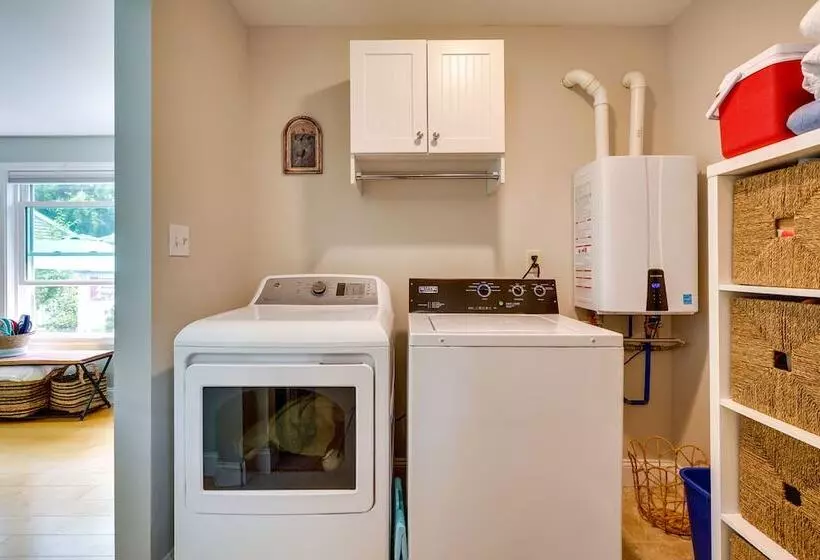 Charming + Updated Villas Home W/ Backyard!