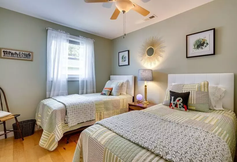 Charming + Updated Villas Home W/ Backyard!