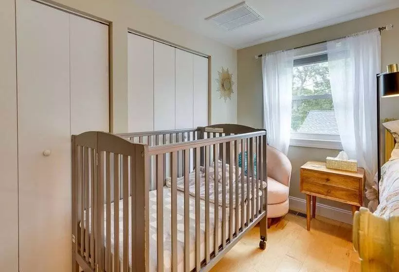 Charming + Updated Villas Home W/ Backyard!