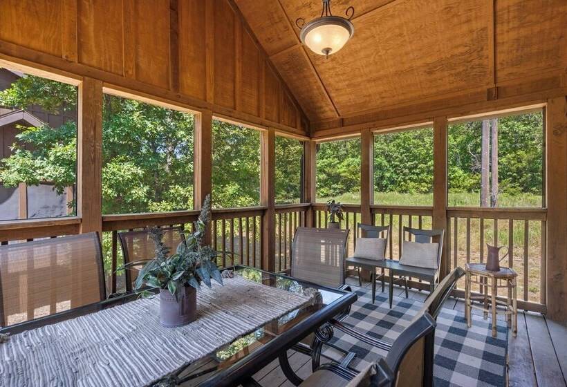 Cozy Pines Cabin Quiet Relaxation!