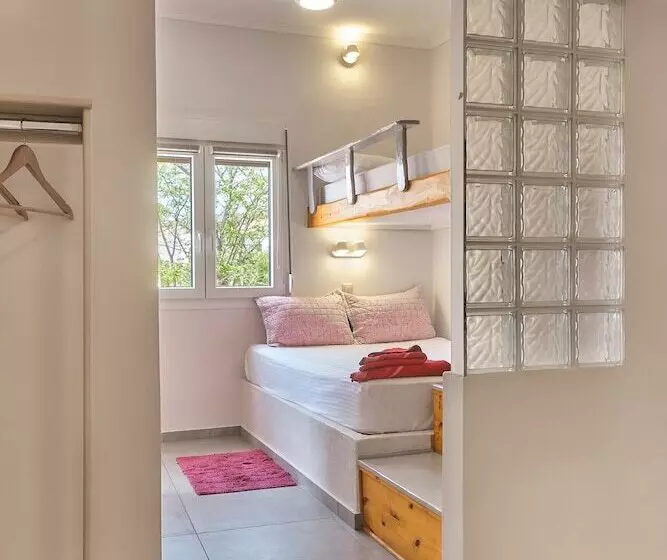 Eressian Lodgings Apartments