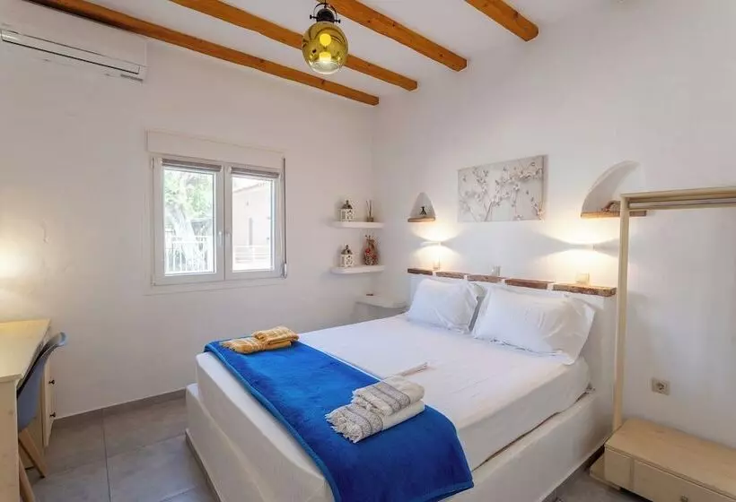 Eressian Lodgings Apartments