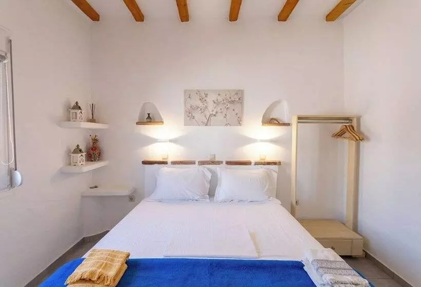 Eressian Lodgings Apartments