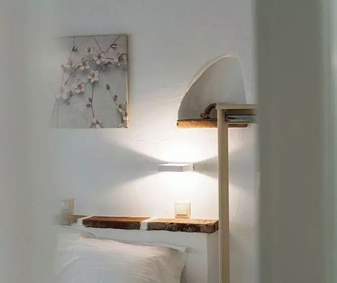 Eressian Lodgings Apartments