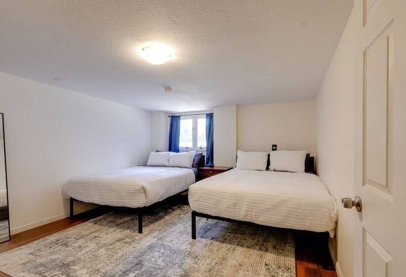 Flagstaff Home W/ Patio & Fire Pit: 4 Mi To Town!