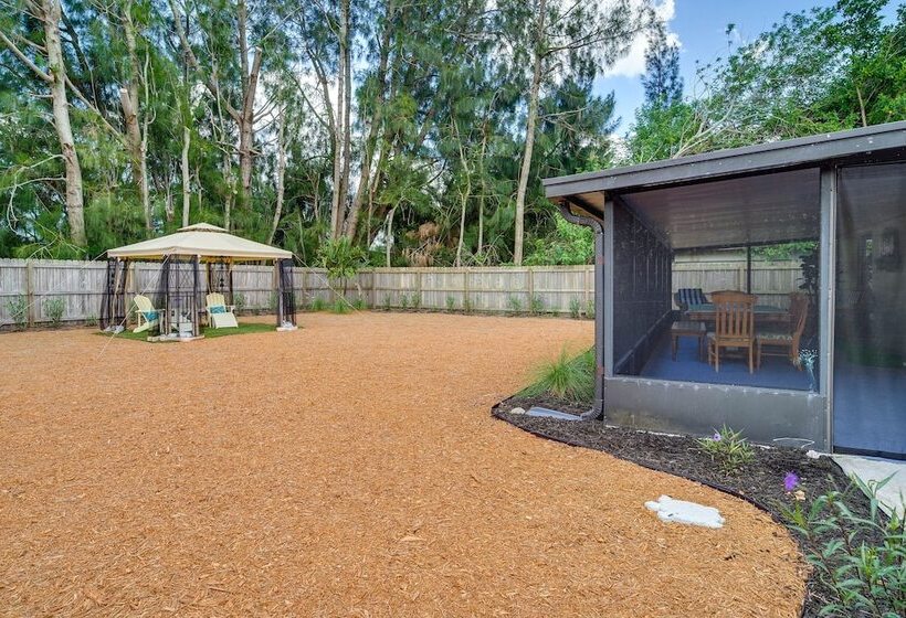 Melbourne Escape W/ Screened Patio, Near Beaches!