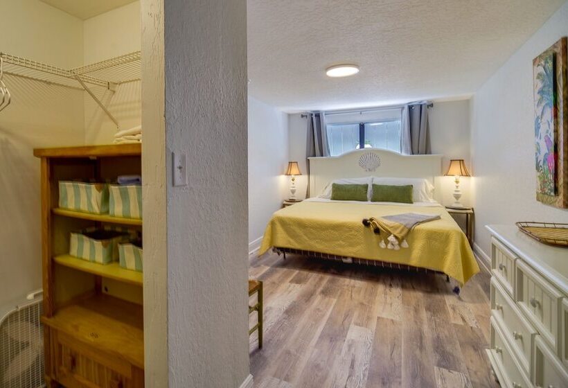 Melbourne Escape W/ Screened Patio, Near Beaches!