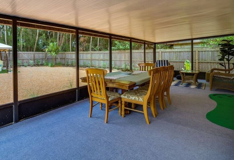 Melbourne Escape W/ Screened Patio, Near Beaches!