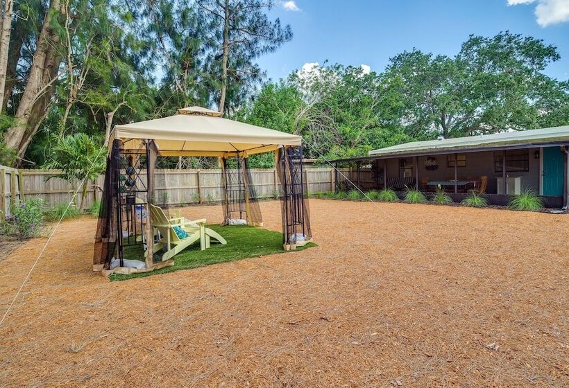 Melbourne Escape W/ Screened Patio, Near Beaches!