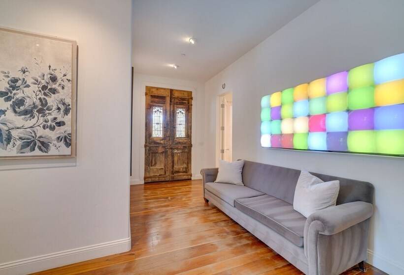 Gorgeous Carpinteria Home: Pool, Spa, Fireplaces!