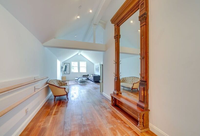 Gorgeous Carpinteria Home: Pool, Spa, Fireplaces!