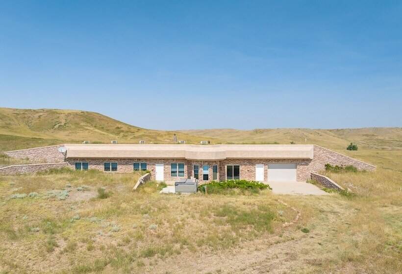 בית מלון כפרי Cheyenne River Ranch With Hot Tub