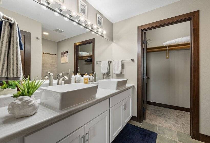 בית מלון כפרי Cheyenne River Ranch With Hot Tub