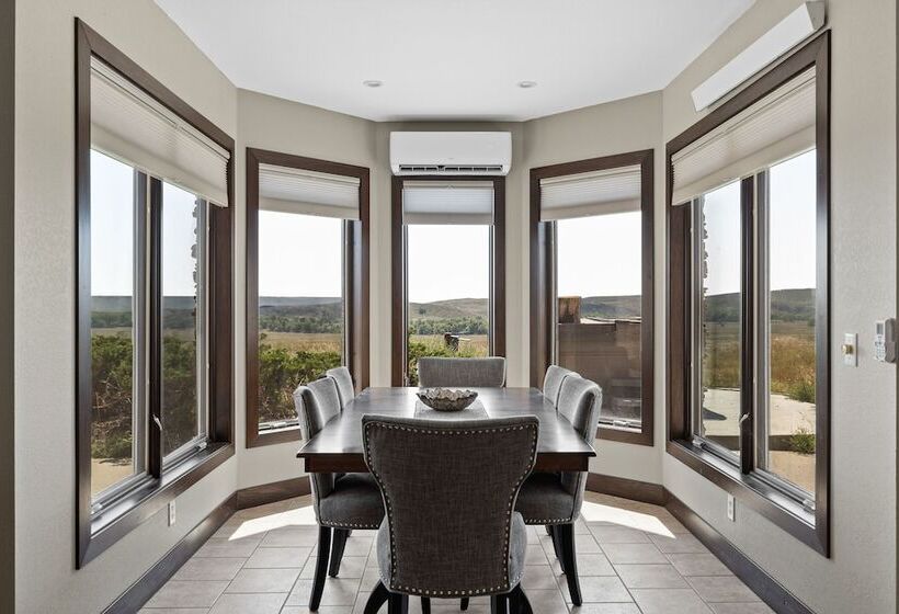 בית מלון כפרי Cheyenne River Ranch With Hot Tub